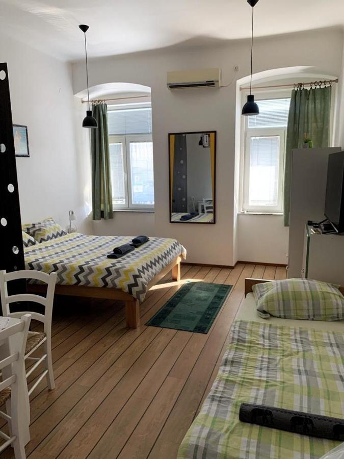 Apartmani Lucin غييكا المظهر الخارجي الصورة