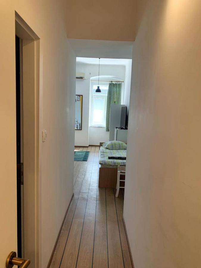 Apartmani Lucin غييكا المظهر الخارجي الصورة